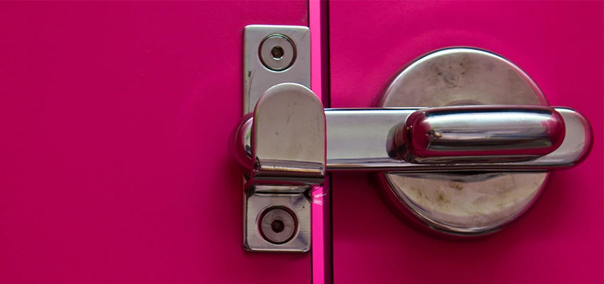 Childproof Gate Lock in Hanover Park, Illinois